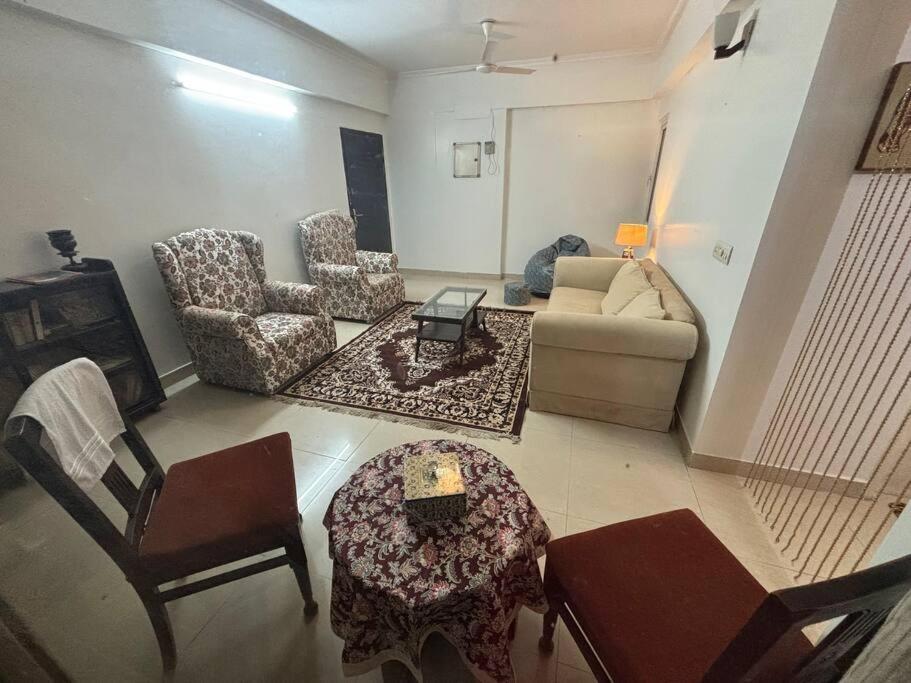 The Grand Ganga Room 2 Near Sangam Prayagraj Exterior photo